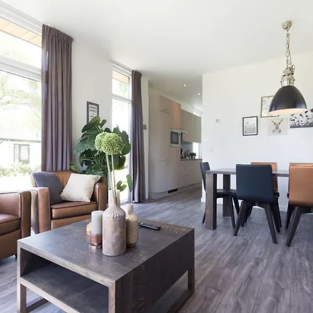 Dl Deluxe 5 Personen Resort *